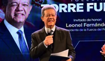 Leonel afirma que la labor de las iglesias es "imprescindible" y asegura que "es necesario volver el rostro hacia Dios"
