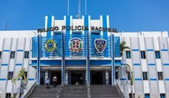 Suspenden tres oficiales de la Policía Nacional