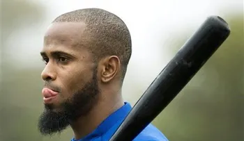Apresan a José Reyes por abuso contra su esposa
