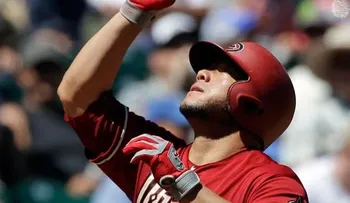 Liriano le tumba el pulso a Santana