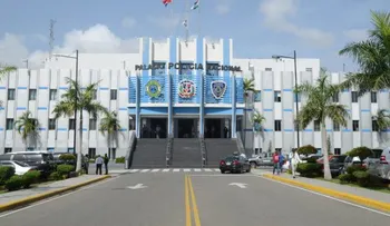 Policía mata hombre que tenía secuestrada a dos mujeres y un niño en Tenares