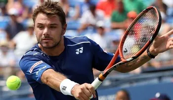 Wawrinka sufre; Halep y Azarenka se imponen