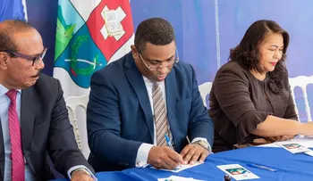 INPOSDOM pone en circulación sello postal conmemorativo alusivo al Bicentenario de San Cristóbal