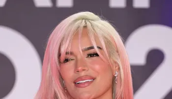 Karol G, Miguel Bosé y Yatra encabezan concierto solidario por afectados del terremoto en Colombia