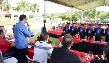  Ministerio de Educación y MLB buscan mecanismos para que prospectos reciban educación formal 