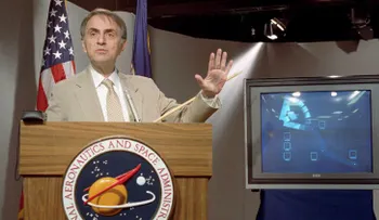 La oscura "visión" de Carl Sagan sobre Estados Unidos que se está haciendo realidad