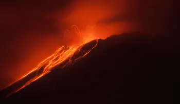 Alerta naranja en Ecuador por posible erupción del volcán Tungurahua