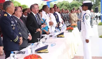 Danilo Medina encabeza graduación de 29 cadetes de la Policía Nacional