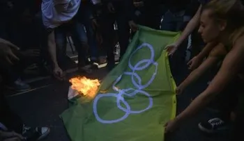 Policía detiene al menos 35 personas en protesta contra JJOO en Sao Paulo