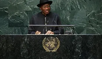 Presidente de Nigeria niega tener 100 millones 