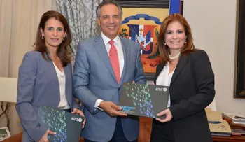 Ministro de la Presidencia recibe visita de Ligia Bonetti y Circe Almánzar