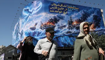 Economía de Irán se contrae 10,1% por presión financiera de EEUU y la guerra