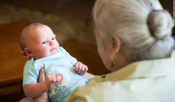 ¿Ponen las viejas prácticas de los abuelos la salud de los niños en riesgo?