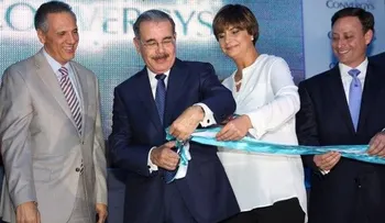 Presidente Medina encabeza apertura nuevo â??call centerâ?: se crean 500 empleos 