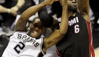 Lebrón anota 33 puntos en victoria del Heat