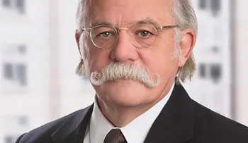 Otra salida de la Casa Blanca: se va el abogado Ty Cobb