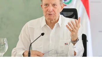 Canciller niega emisión de 39,000 visas de turismo para haitianos, como afirma LF