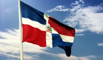 Bandera Dominicana entre las diez más bonitas del Mundo