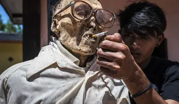 Toraja, la región de Indonesia en la que los vivos conviven con los muertos