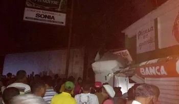 Mueren dos menores y tres heridos en aparatoso choque 