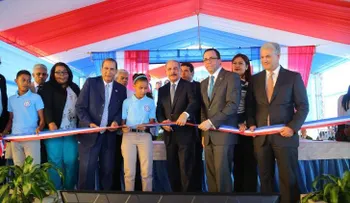 Presidente Danilo Medina entrega tres centros educativos en La Romana