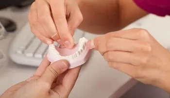 8 consejos para cuidar prótesis dentales