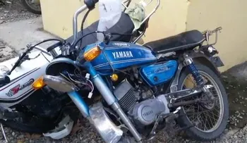 Un hombre salió a comprar medicamentos para su esposa y murió al chocar contra un camión