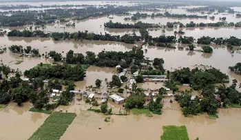 Al menos 18 muertos y 900,000 afectados por lluvias en Nepal y noreste indio