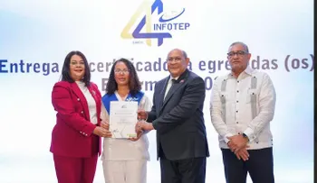 INFOTEP celebra graduación de 335 egresados como auxiliares de enfermería