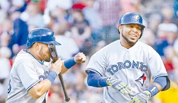 Davis bateó dos jonrones por los Orioles