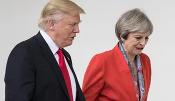 Ante la molestia de la primera ministra Theresa May, Trump promete evitar más filtraciones