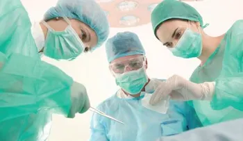 Advierten en EEUU sobre riesgos de turismo médico tras 21 casos de infección