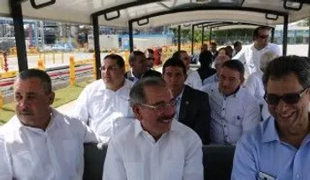 Presidente Medina reinauguró la Refinería Dominicana PDV