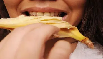 Usos que le puedes dar a la cascara del plátano