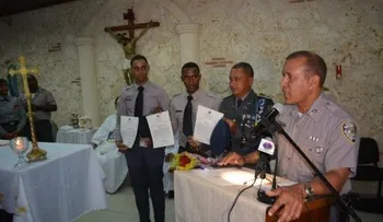 Jefe PN reconoce tres agentes rechazaron soborno de 50 mil pesos 