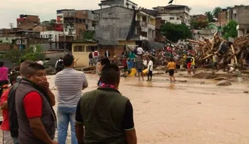 Mueren 24 personas en Colombia tras desbordarse río 