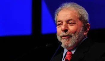 Con Lula, Brasil quiere volver a ser "protagonista" en un mundo en crisis