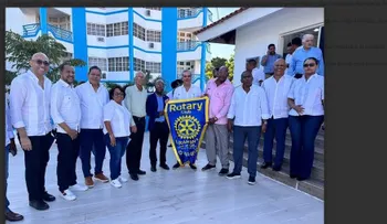 Abinader aprueba construcción de bajo techo en Barahona