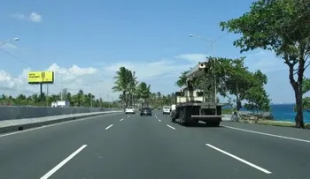 Obras Públicas cierra elevados de autopista Las Américas
