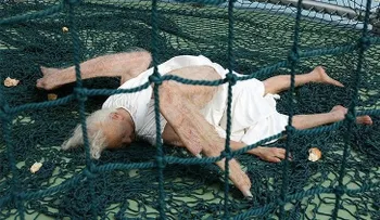 Las impactantes fotografías del ángel caído conmocionan a la Red