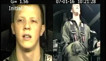 Digno de una película de terror: Así se le queda la cara a un piloto (VIDEO)
