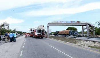 MOPC informa trabajos en el puente peatonal de Boca de Soco marchan a ritmo acelerado