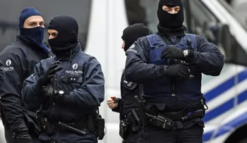 Bélgica no descarta que sospechosos arrestados en Bruselas tengan vínculos con ISIS
