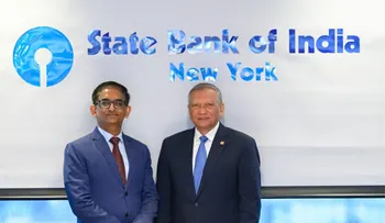 Leonardo Aguilera visita State Bank of India en Nueva York
