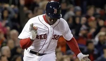 Con hit de Castillo, Medias Rojas salen de mala racha 