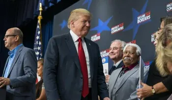 "No podemos permitir que invadan nuestro país"; Trump pide deportación â??inmediataâ? de inmigrantes