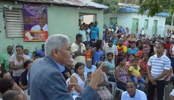 Nelson Guillen promete trabajar para los pobres