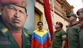 Maduro crea premio â??Hugo Chávez de la Pazâ? y postula a Putin para recibirlo