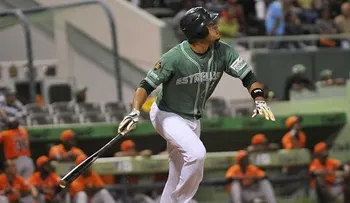 Estrellas se mantienen en la cima; derrotan 4-3 a Las Águilas