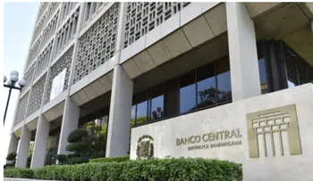 Dólar baja y fortalece confianza económica en República Dominicana